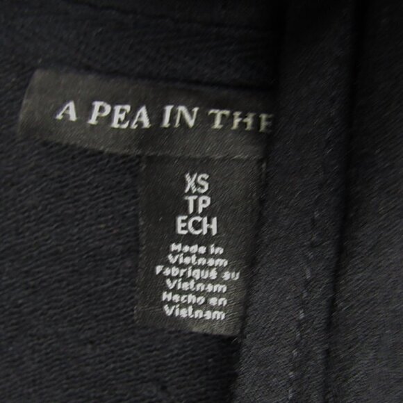 A Pea in The Pod - Long Sleeve Soft Thin Jacket - XS - Picture 3 of 5